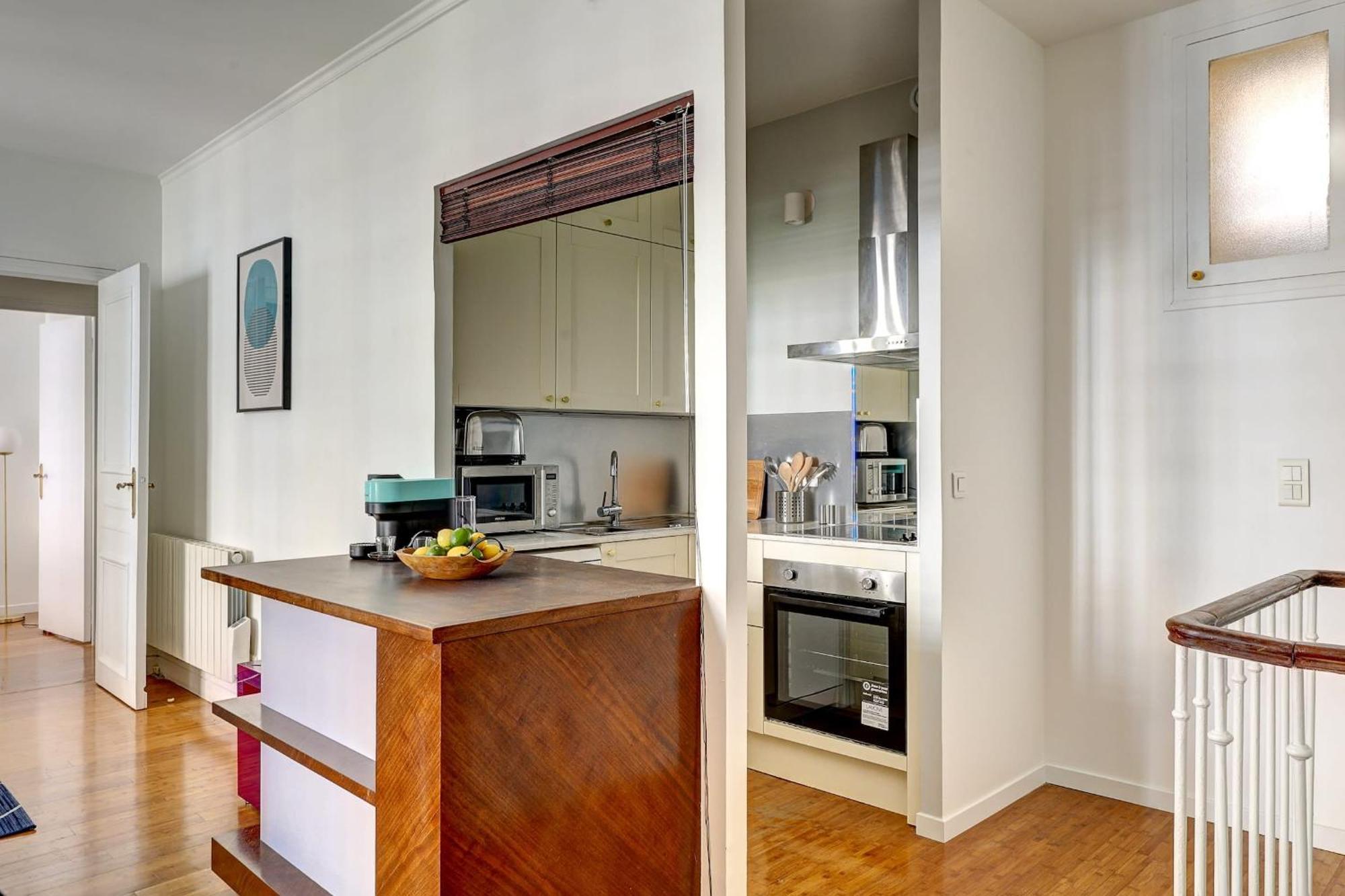 Champs-Elysees - 2Br With Balcony - Cityapartmentstay Párizs Kültér fotó