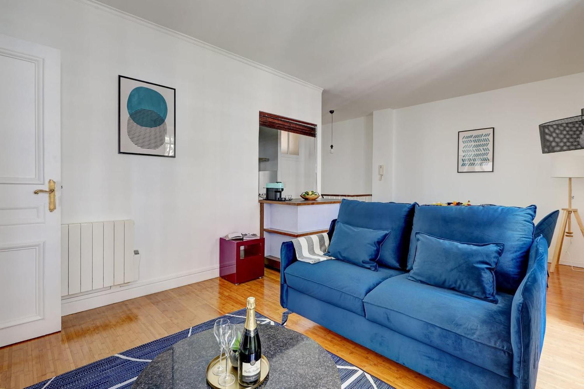 Champs-Elysees - 2Br With Balcony - Cityapartmentstay Párizs Kültér fotó