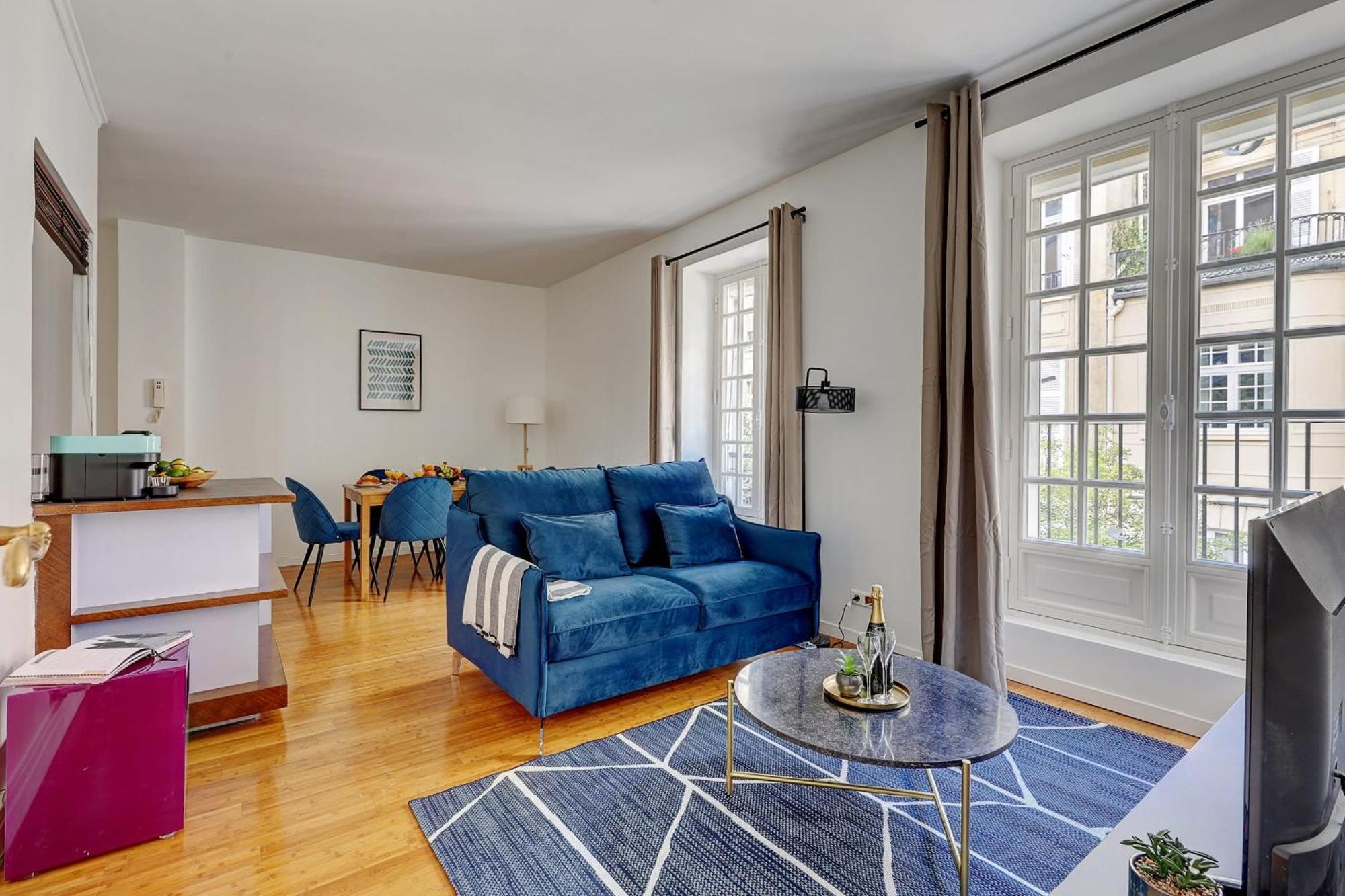 Champs-Elysees - 2Br With Balcony - Cityapartmentstay Párizs Kültér fotó